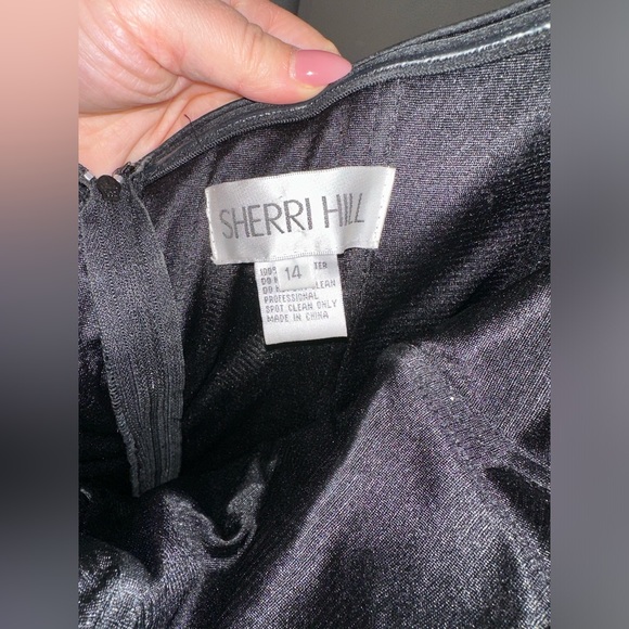 Black sequence and feather detailed Sherri Hill gown. - Picture 4 of 4